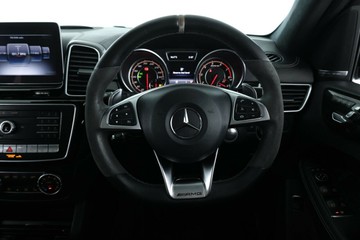 https://vehicle-cdn.autoleague.cloud/31025_61037160_22.jpg