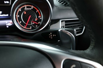 https://vehicle-cdn.autoleague.cloud/31025_61037160_23.jpg