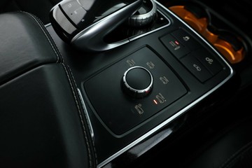 https://vehicle-cdn.autoleague.cloud/31025_61037160_31.jpg