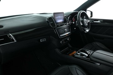 https://vehicle-cdn.autoleague.cloud/31025_61037160_34.jpg