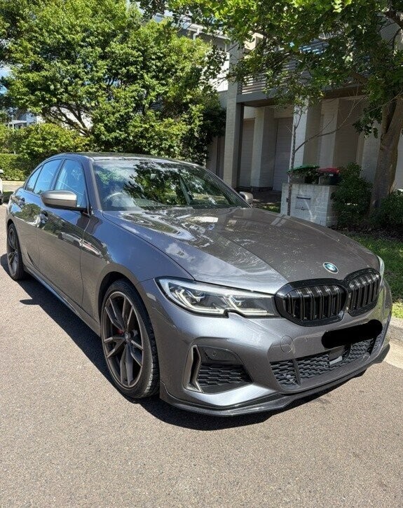 BMW 3 Series image 1