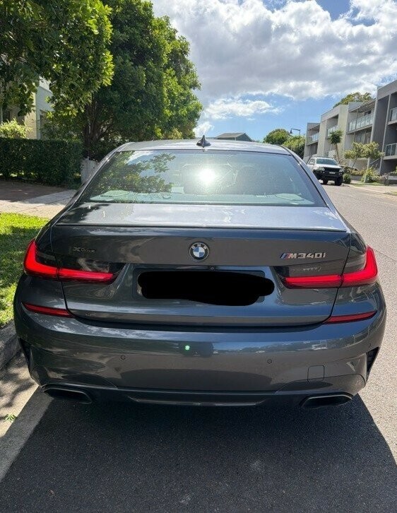 BMW 3 Series image 3