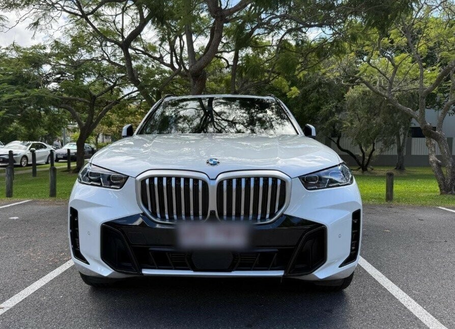 BMW X5 image 2