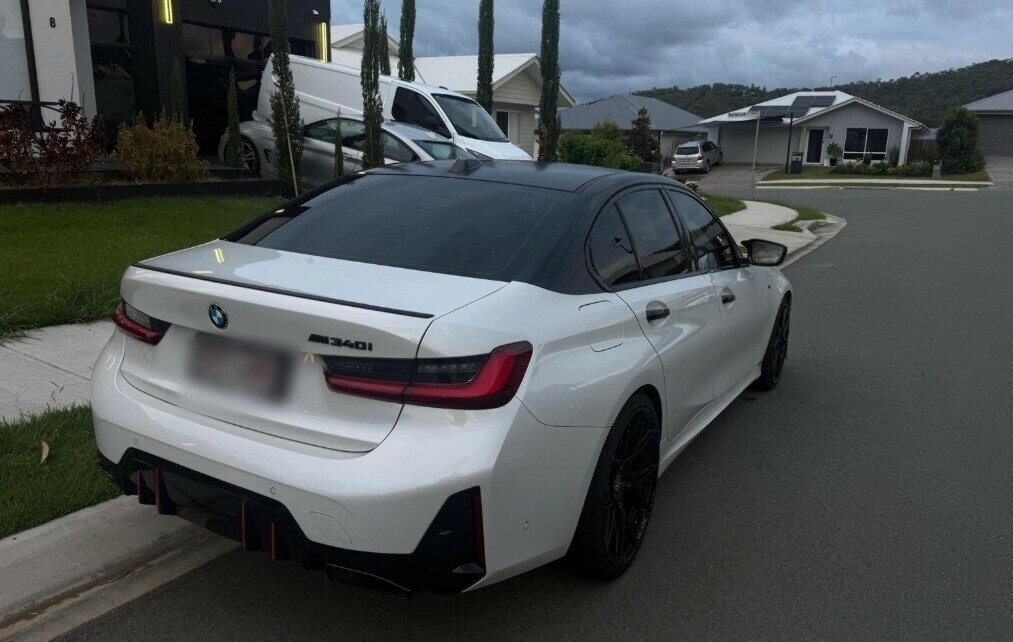 BMW 3 Series image 3