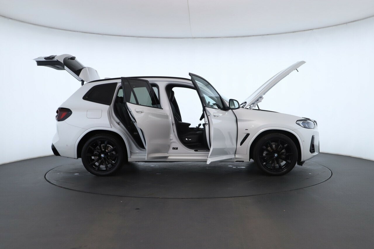 BMW X3 image 2