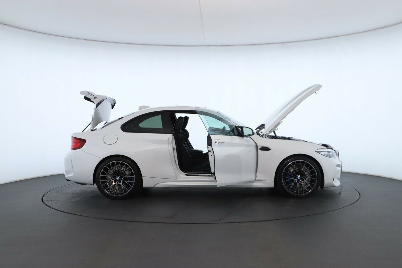 BMW M2 image 2