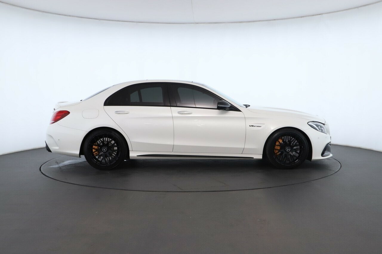 Mercedes Benz C-class image 3