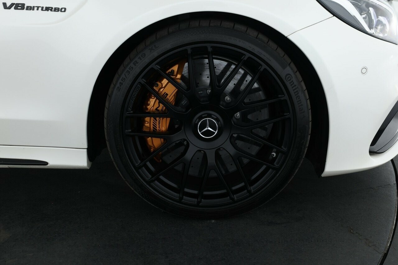 Mercedes Benz C-class image 4