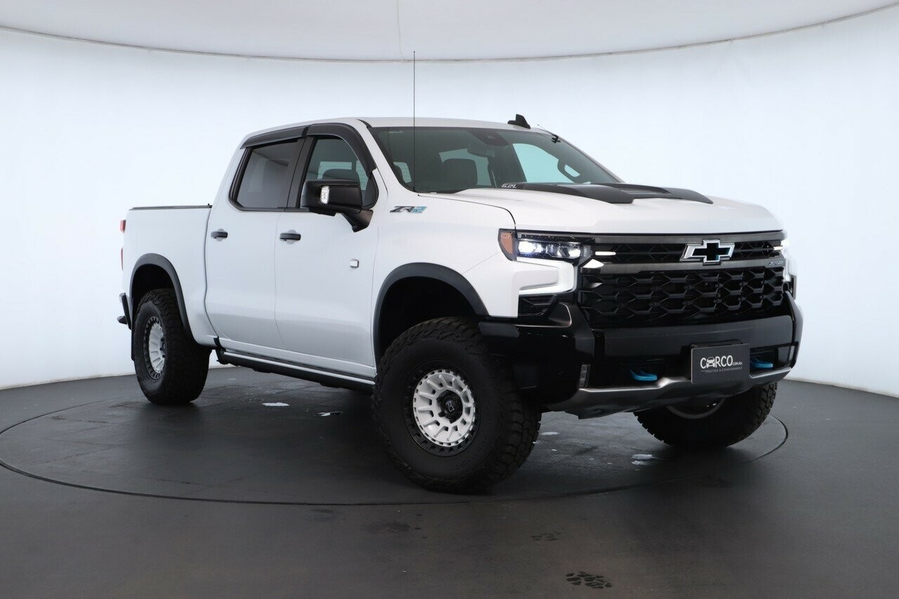 Chevrolet Silverado image 1
