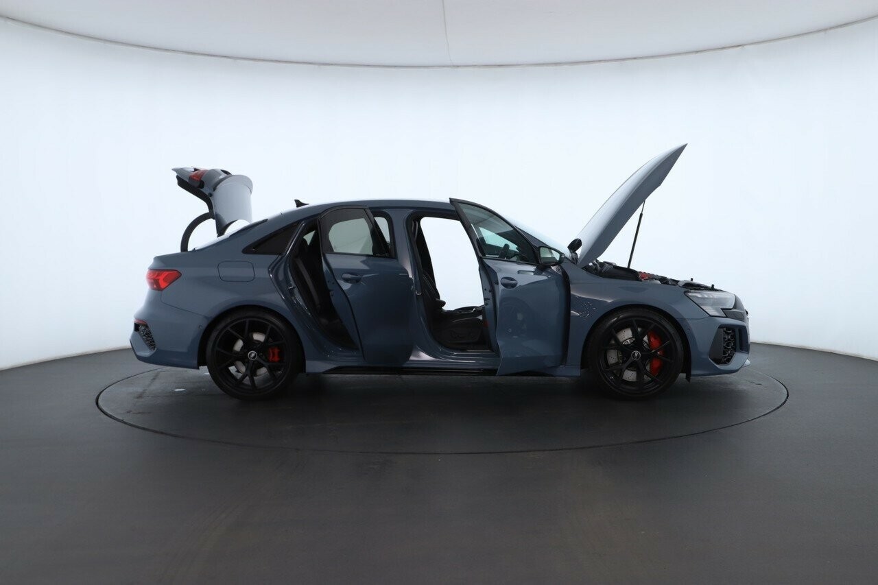 Audi Rs3 image 2