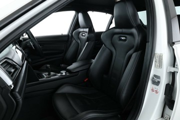 https://vehicle-cdn.autoleague.cloud/31025_61038059_32.jpg