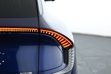 https://vehicle-cdn.autoleague.cloud/31025_61038136_17.jpg