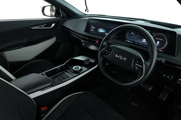 https://vehicle-cdn.autoleague.cloud/31025_61038136_21.jpg