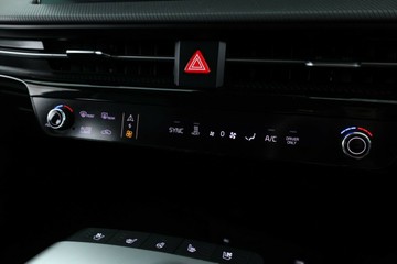https://vehicle-cdn.autoleague.cloud/31025_61038136_25.jpg