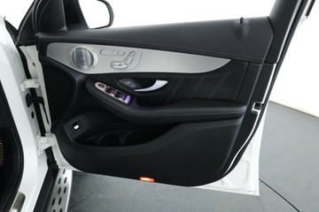 https://vehicle-cdn.autoleague.cloud/31025_61038149_19.jpg
