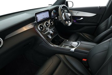 https://vehicle-cdn.autoleague.cloud/31025_61038149_33.jpg