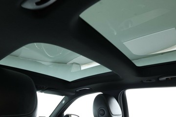 https://vehicle-cdn.autoleague.cloud/31025_61038149_35.jpg