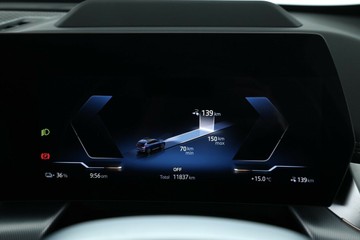 https://vehicle-cdn.autoleague.cloud/31025_61038307_23.jpg