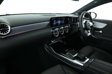 https://vehicle-cdn.autoleague.cloud/31025_61038424_33.jpg