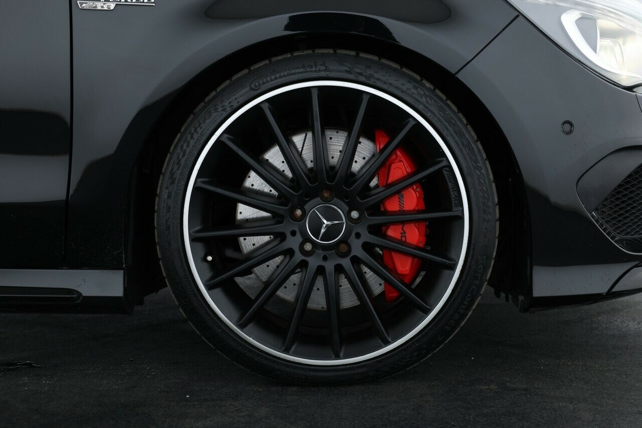 Mercedes Benz Cla-class image 4
