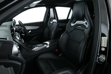 https://vehicle-cdn.autoleague.cloud/31025_61038593_33.jpg