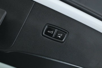 https://vehicle-cdn.autoleague.cloud/31025_61038624_16.jpg