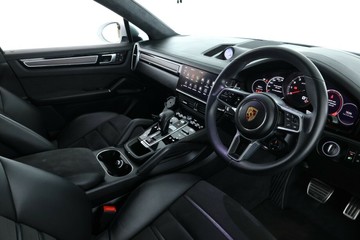 https://vehicle-cdn.autoleague.cloud/31025_61038624_21.jpg