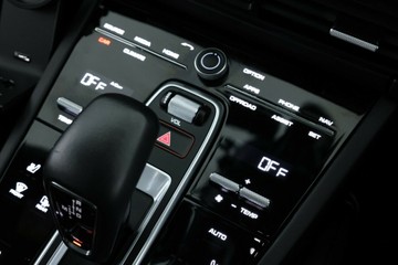 https://vehicle-cdn.autoleague.cloud/31025_61038624_28.jpg
