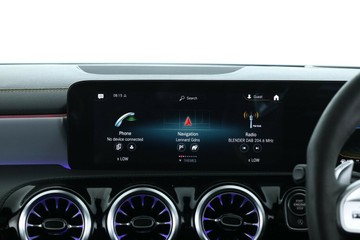 https://vehicle-cdn.autoleague.cloud/31025_61038626_26.jpg