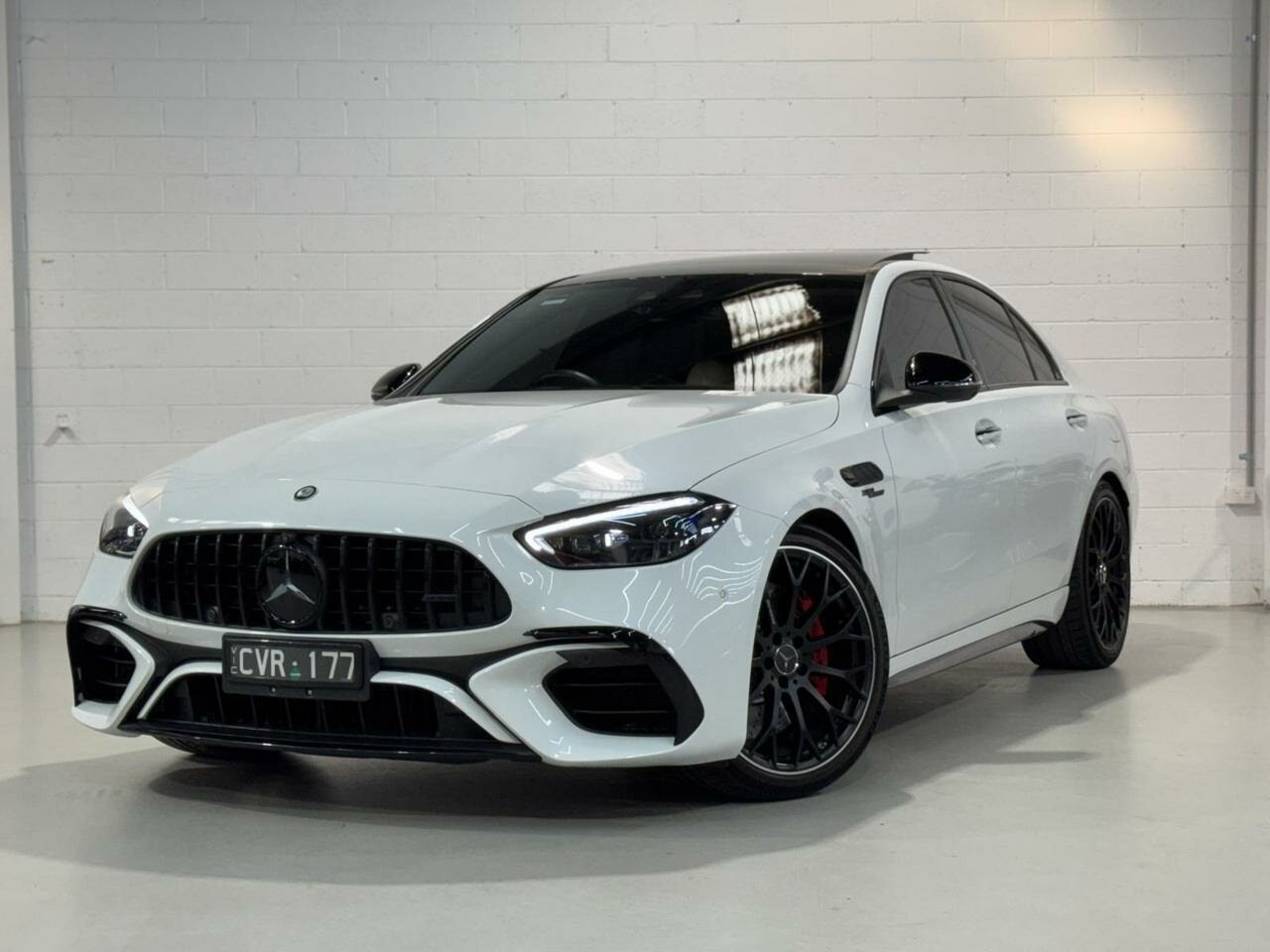 Mercedes Benz C-class image 2