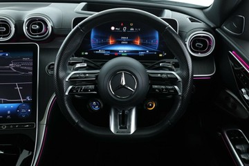 https://vehicle-cdn.autoleague.cloud/31025_61038659_22.jpg