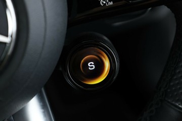 https://vehicle-cdn.autoleague.cloud/31025_61038659_33.jpg
