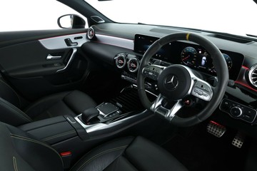 https://vehicle-cdn.autoleague.cloud/31025_61038680_20.jpg