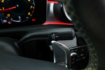 https://vehicle-cdn.autoleague.cloud/31025_61038680_23.jpg