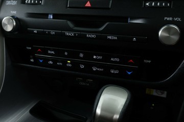 https://vehicle-cdn.autoleague.cloud/31025_61038755_28.jpg