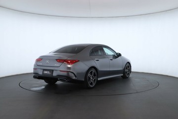 https://vehicle-cdn.autoleague.cloud/31025_61038764_16.jpg