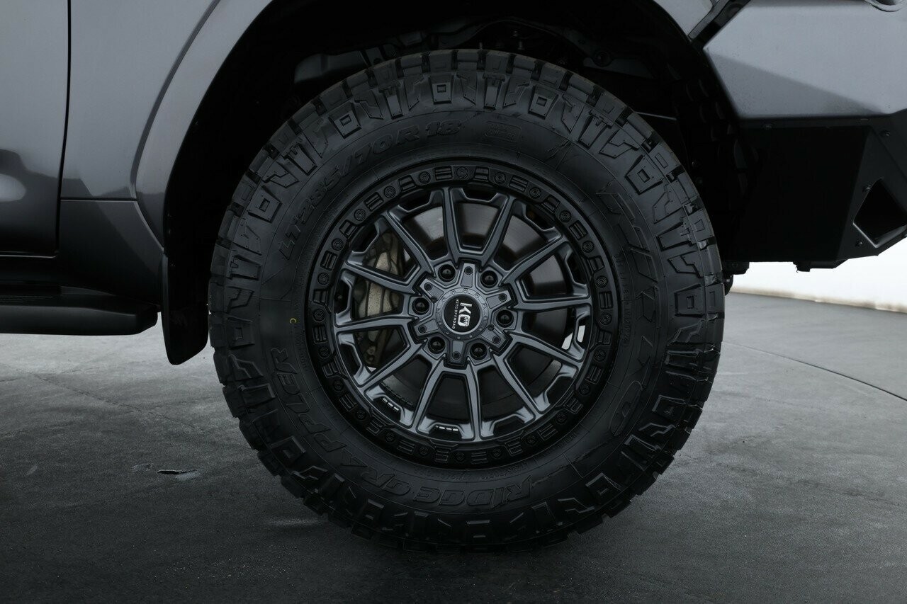Toyota Landcruiser image 4