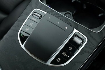 https://vehicle-cdn.autoleague.cloud/31025_61038888_30.jpg