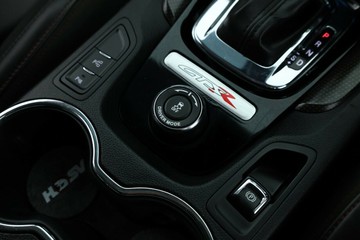 https://vehicle-cdn.autoleague.cloud/31025_61038947_30.jpg