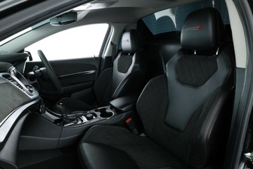 https://vehicle-cdn.autoleague.cloud/31025_61038947_33.jpg
