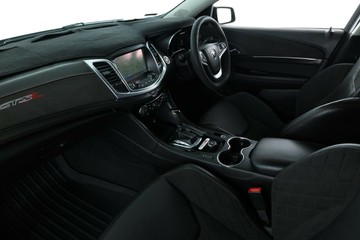 https://vehicle-cdn.autoleague.cloud/31025_61038947_34.jpg