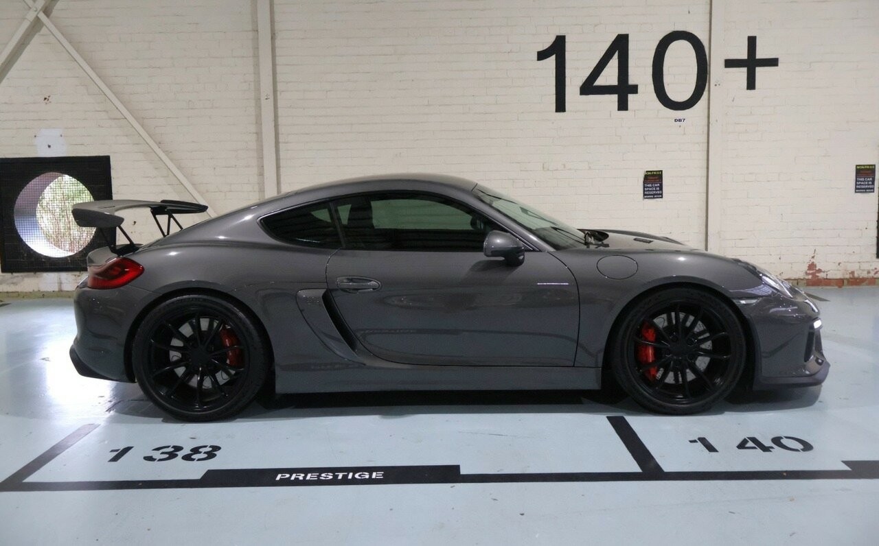 Porsche Cayman image 3