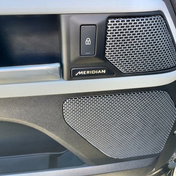 https://vehicle-cdn.autoleague.cloud/31025_61039065_17.jpg