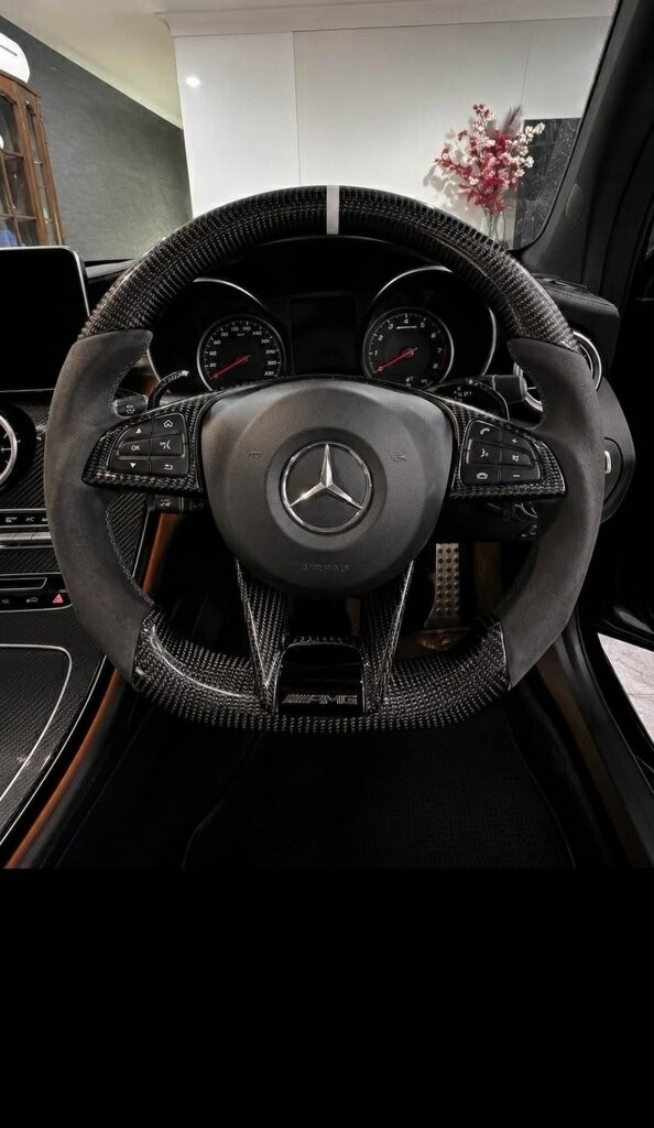 Mercedes Benz Glc-class image 3
