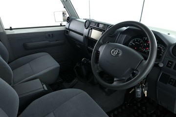 https://vehicle-cdn.autoleague.cloud/31025_61039195_21.jpg