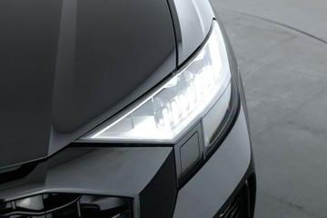 https://vehicle-cdn.autoleague.cloud/31025_61039209_8.jpg