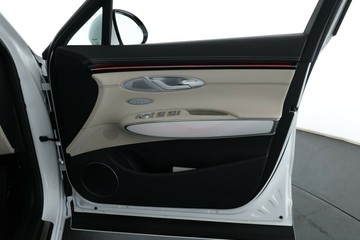 https://vehicle-cdn.autoleague.cloud/31025_61039295_19.jpg