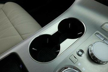 https://vehicle-cdn.autoleague.cloud/31025_61039295_31.jpg