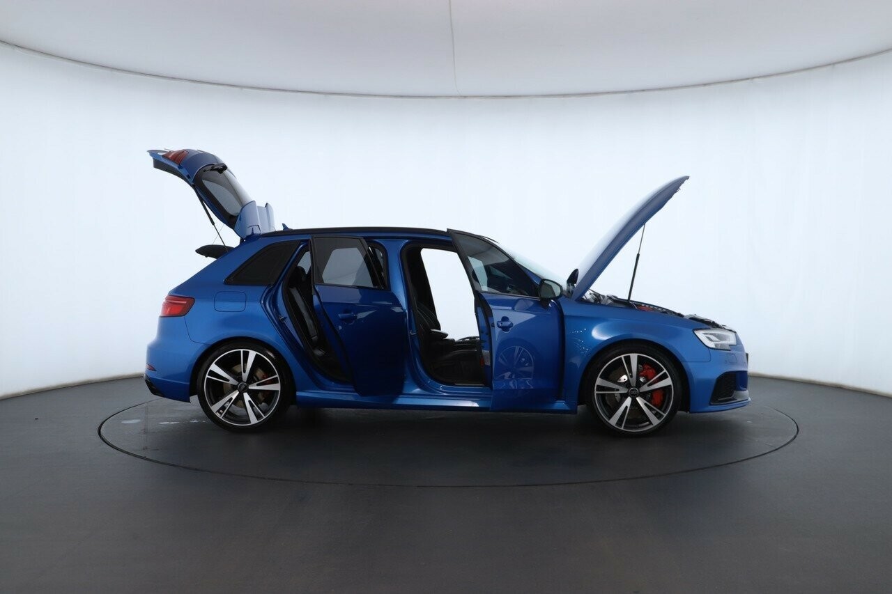 Audi Rs3 image 2