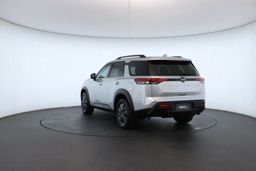 https://vehicle-cdn.autoleague.cloud/31025_61039432_13.jpg